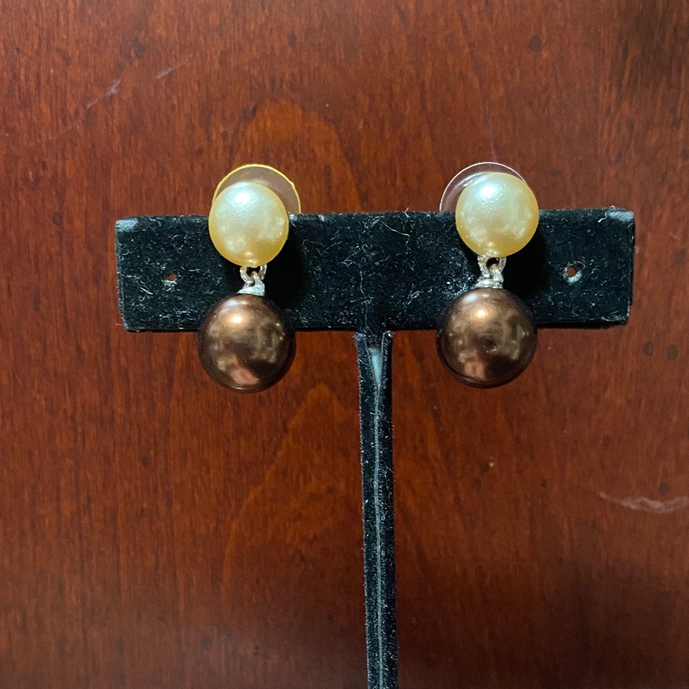 Elegant vintage faux cream and raisin pearl Drop Earrings